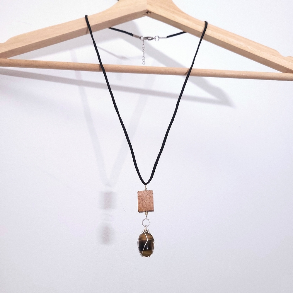Handmade Tiger Eye Pendant Suede Necklace